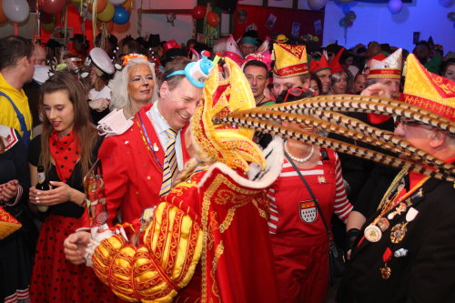 Ausmarsch des Ründerother Karnevalsvereins. (Foto: OBK) 